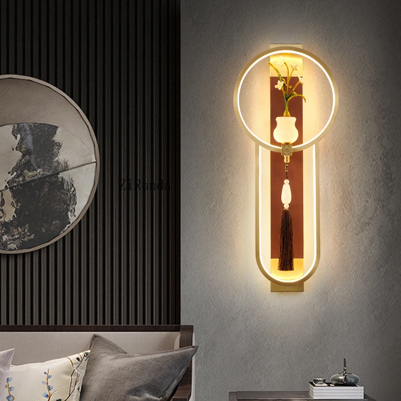 *مصباح جداري على الطراز الصيني الجديد مصنوع بالكامل من الخشب الصلب المصنوع من النحاس لغرفة المعيشة وخلفية الجدار مصباح بجانب السرير لغرفة النوم على الطراز الصيني