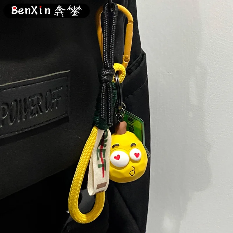 Minso creative figurine keychain bag pendant, cute and personalized car key chain, exquisite small gift pendant