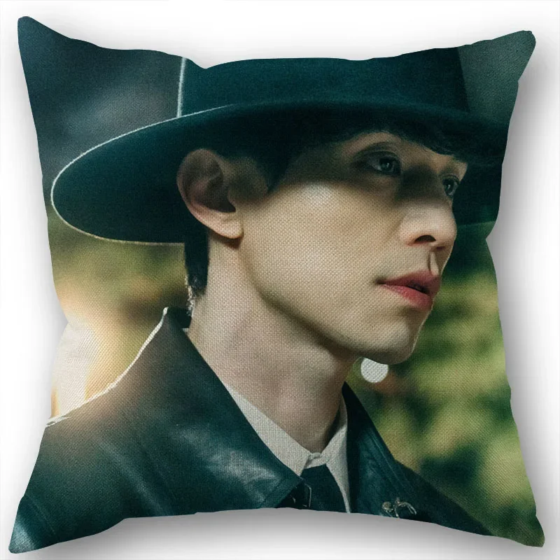 Nice Lee Dong Wook KPOP Pillowcase Cotton Linen Fabric Square Zipper Pillowcase New 45X45cm Wedding Decorative Pillow Cover 1210