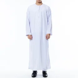 2024 Heren Nieuwe Moslim Abaya Casual Midden-Oostelijke Ronde Hals Gewaad + Witte Hoofddoek + Hoofdband Islamitische Gewaad Kleding