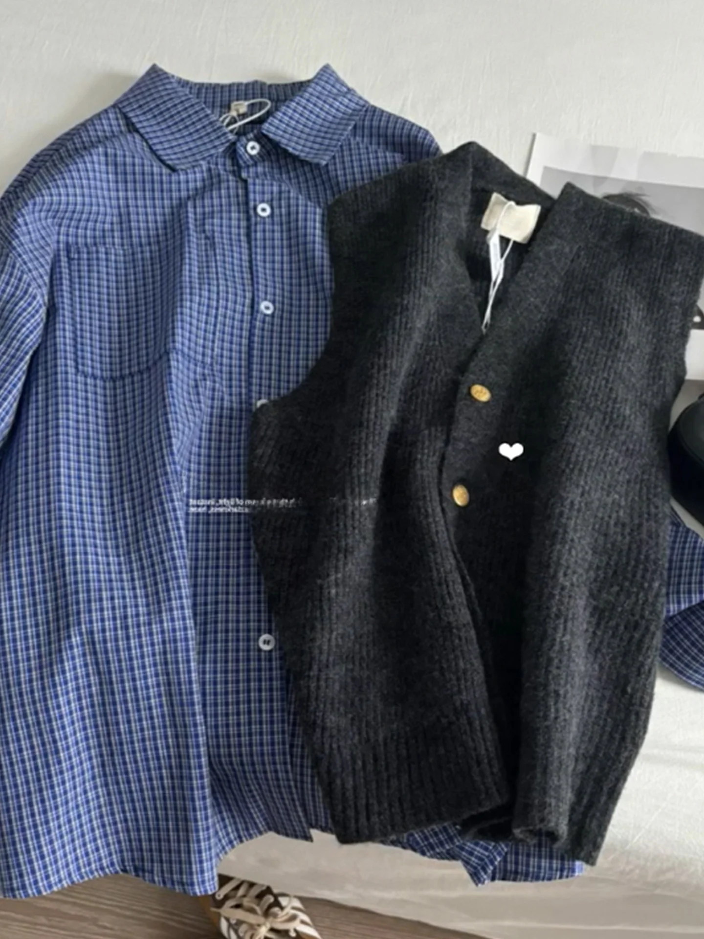 

Fall 2025 Luxury V-Ne Single Button Open Cardigan Knitted Vest Color Svel Casual Outerwear Commute Sle