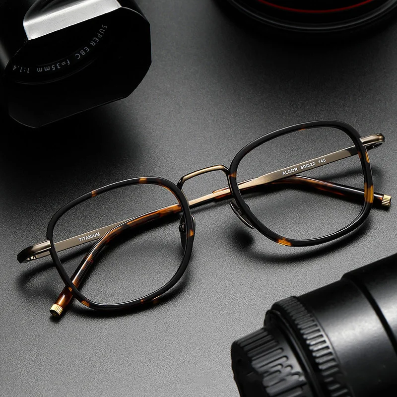 2023 New Retro Square Acetate Titanium Upscale Men Optical Glasses Frames Men Women Fashion Optical PrescriptionEyeglasses