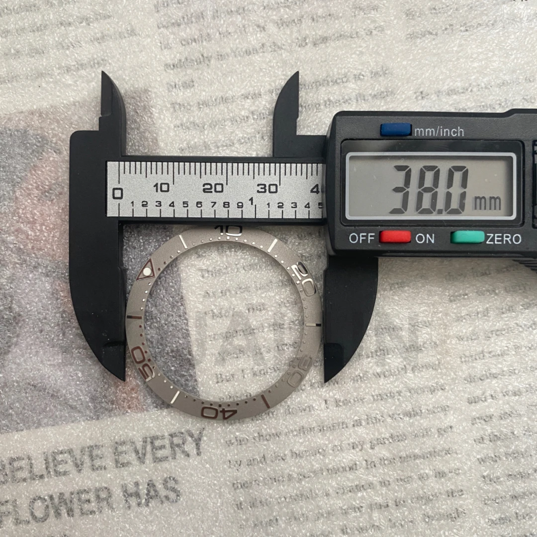 時計外輪アクセサリーリング SUB セラミックデジタルスケールリング代替タツノオトシゴ 300 黒と緑の水ゴーストヨット 38 ミリメートル