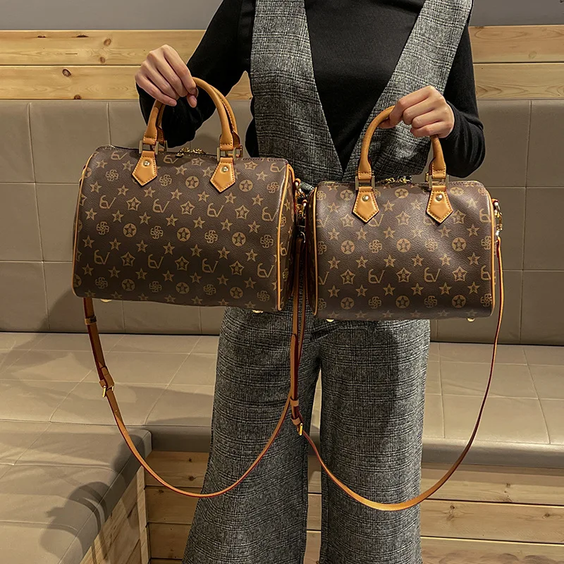 classic-design-pu-leather-crossbody-bag-fashionable-women's-zipper-shoulder-bag-luxurious-printed-pattern-handbag