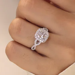 Huitan Temperament Women's Rings for Wedding Newly Designed Female Accessories Engagement Party Cubic Zirconia Statement Jewelry