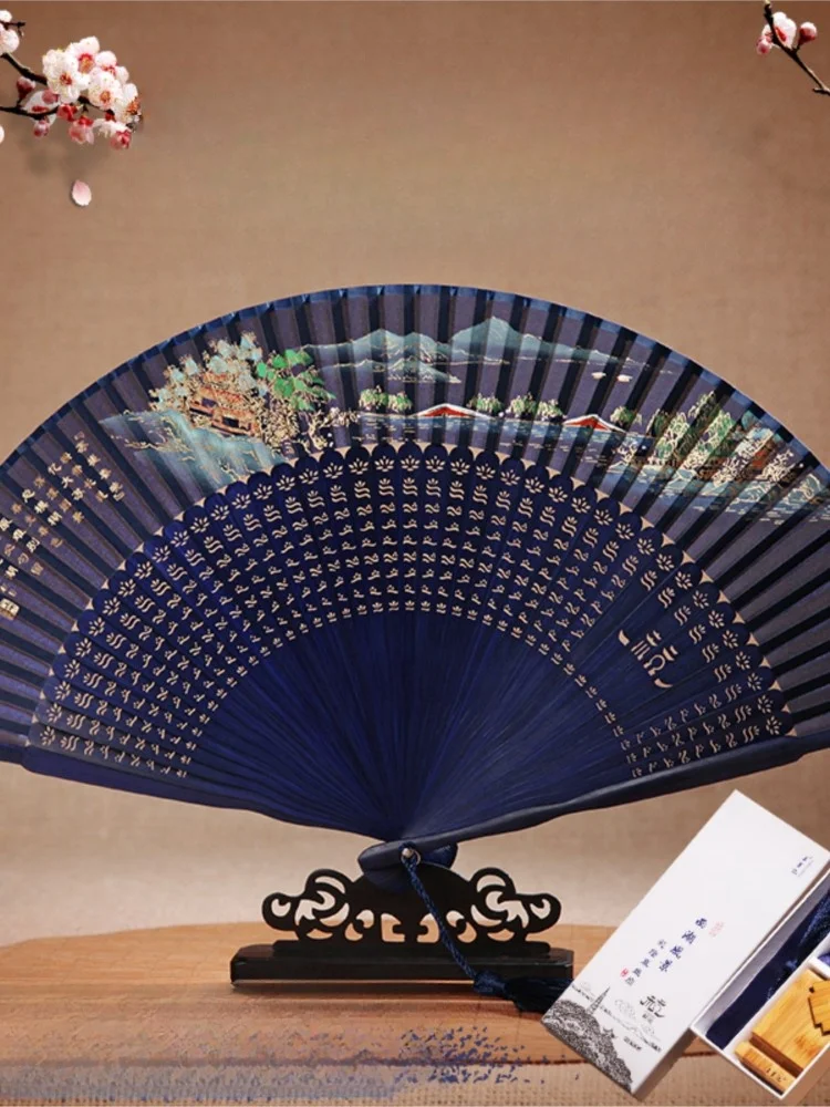 

Silk fan Chinese style and folding Female Hangzhou scenery gift box