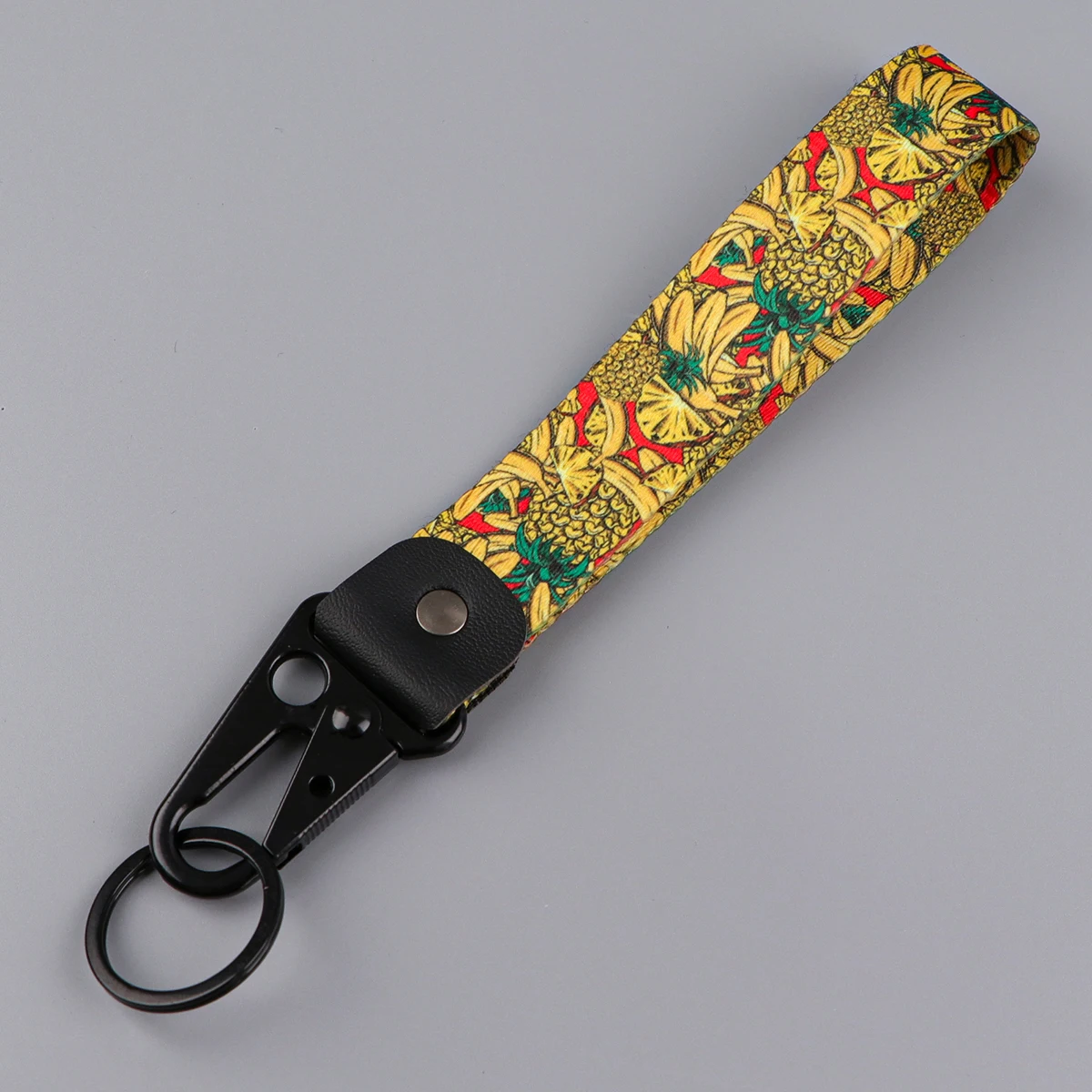 

Fruits Banana Pineapple Eagle Beak Keychain Short Lanyards Used in Phone Rope Badge Holder USB Pendant Portable Key Lanyard