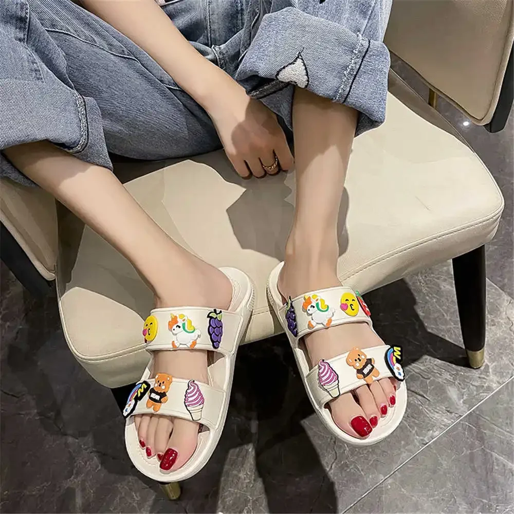 Non-slip Sole Large Dimensions Sandals Outdoor Hawaiian Men's Slippers Shoes Sneakers Luxury Sports Tenni Resale All Brand