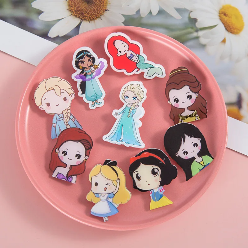 Disney Princess Brooch Snow White Mermaid Elsa Jasmine Princess Cinderella Metal Pin Cute Cartoon Girl Pin Bookbag Pendant Badge