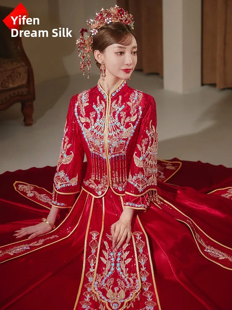 

Элегантное китайское свадебное платье 2025 года: новая модель с драконом и фениксом для невест, традиционная свадебная одежда