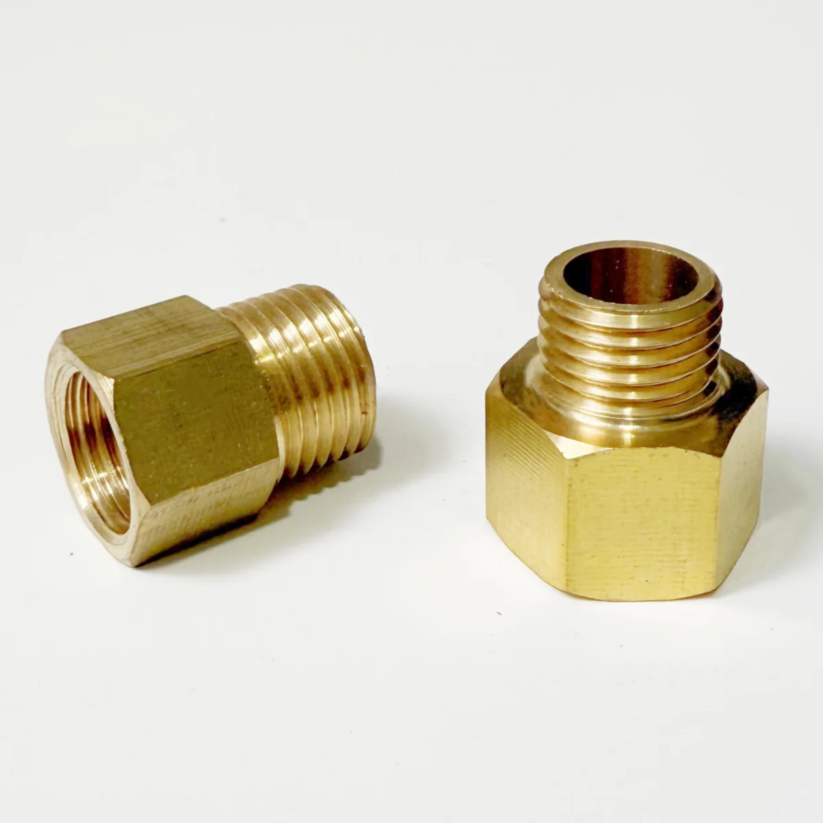 

M8 M10 M12 M14 M16 M18 M20 Метрическая внутренняя и наружная резьба Латунный фитинг для труб Переходник Разъем Редукционная втулка
