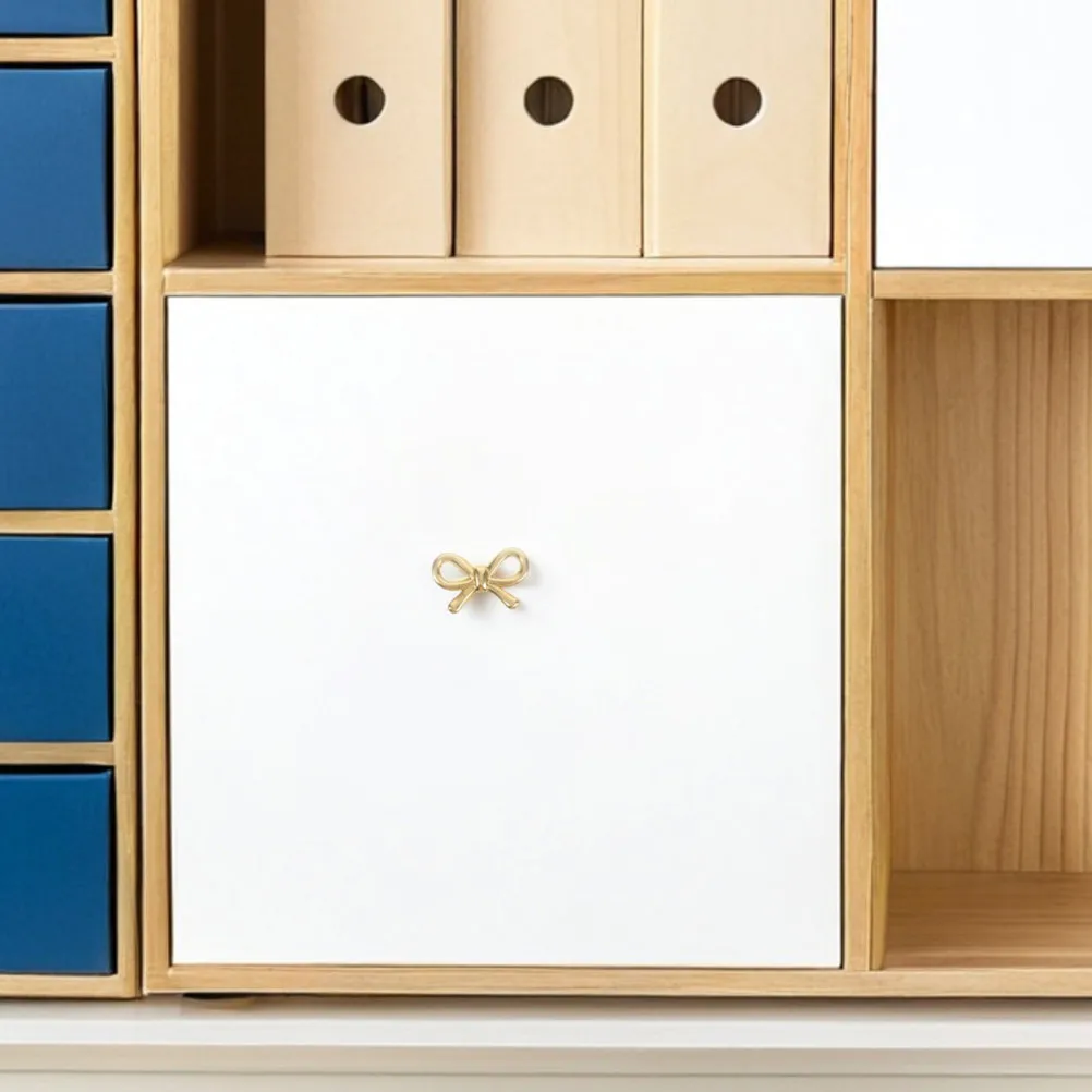 2Pcs Brass Bow Furniture Handles Vintage Decorative Pulls for Drawers Cabinets Wardrobes Bedside Tables Farmhouse Kitchen