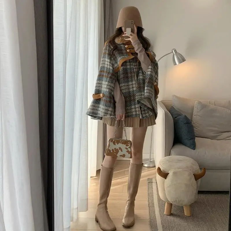 Retro Winter Woman Plaids Cloak Coat Faux Rabbit Fur Lapel Collar Thickened Woolen Checked Shawl Cardigan Poncho Jacket Tops