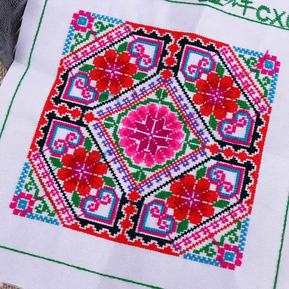 Square Ethnic Style Cloth Patch Embroidered Fabric Miao Embroidery Clothing Applique Flower Pattern Clothing Patch Sewing