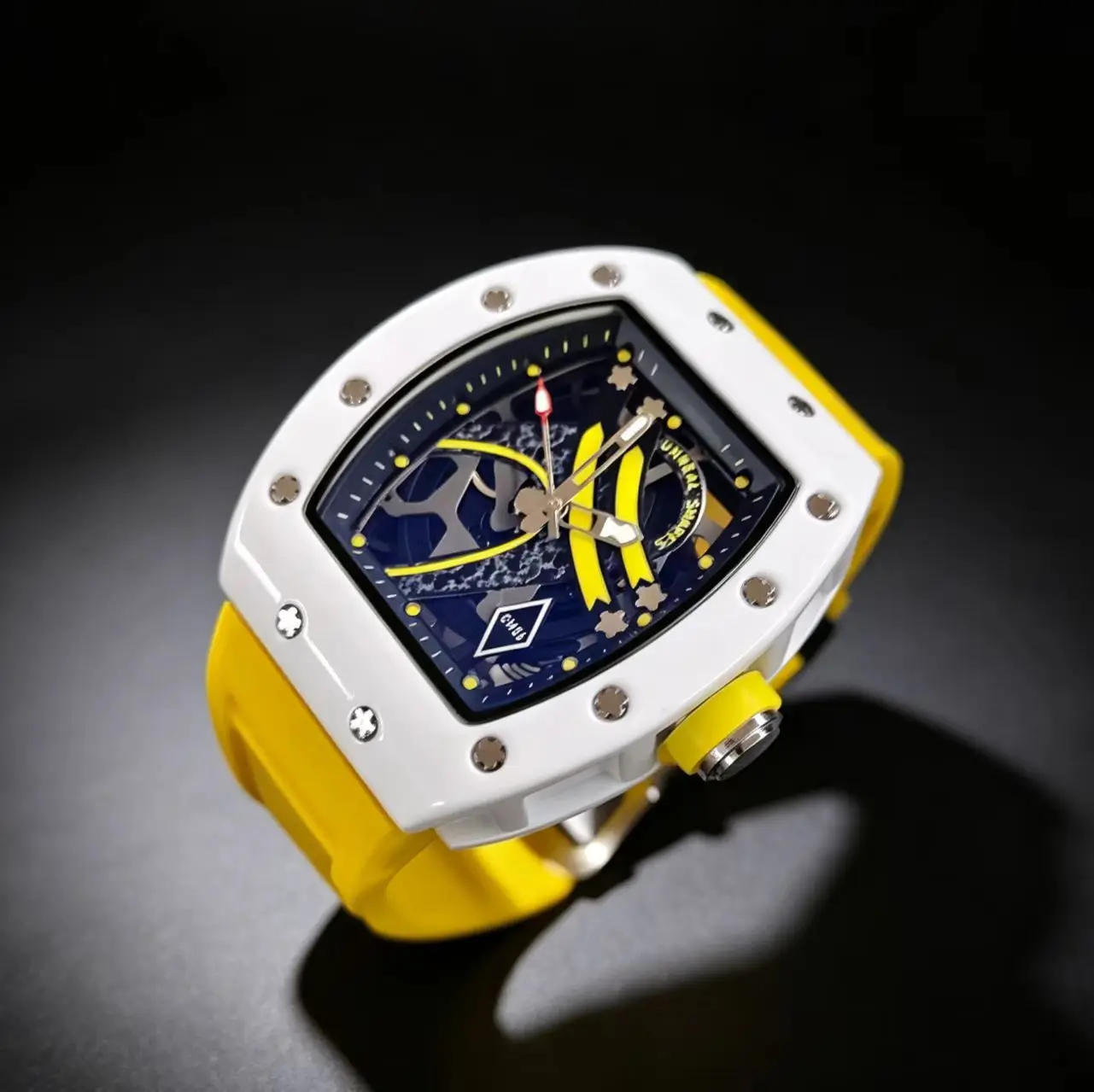 New barrel-shaped hollow men's watch foreign trade cross-border fashion personalized  men's watch luminous ceramic quartz watch