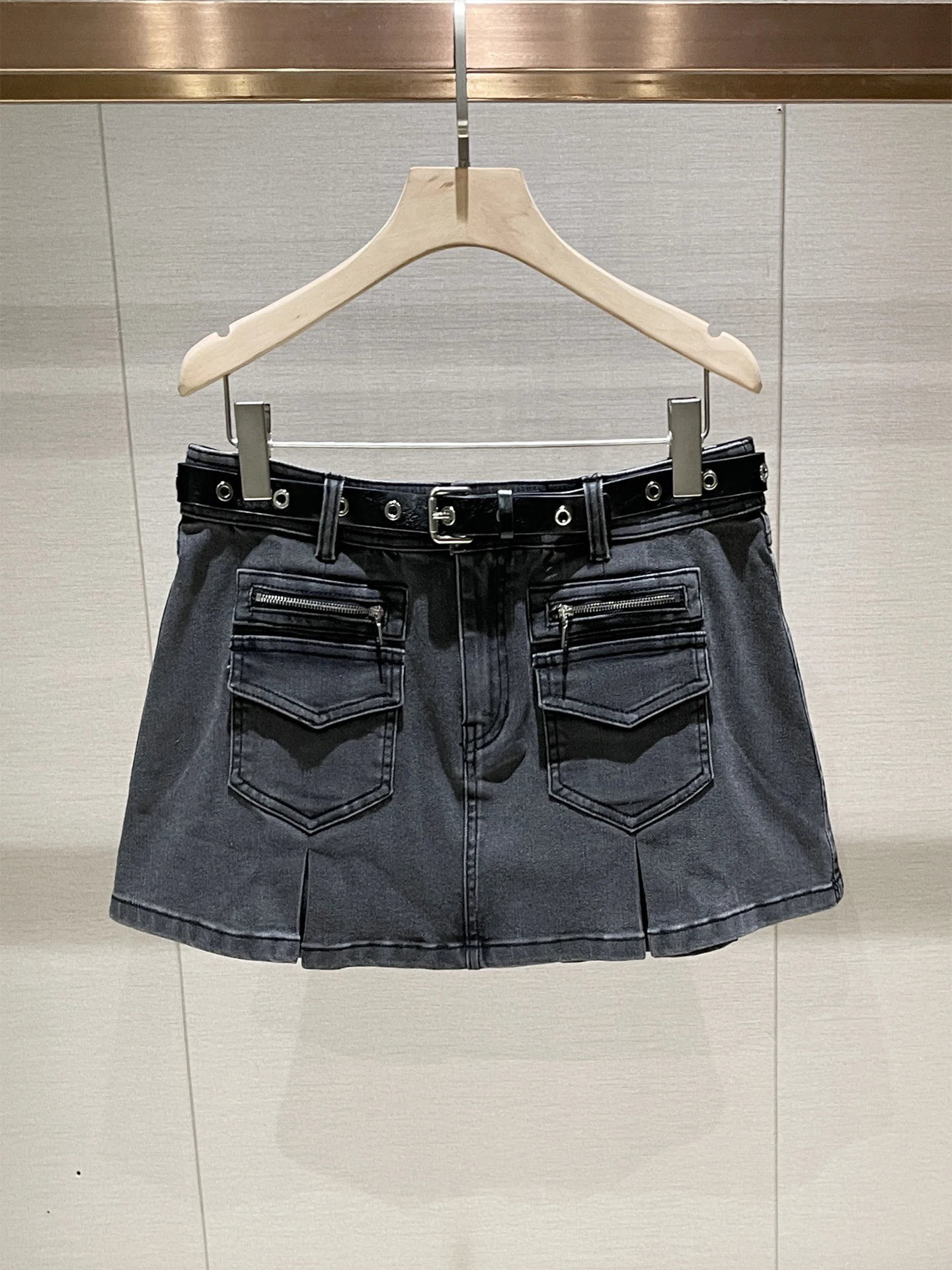 

ay Miu Series High Waist Casual Split ort Skirt Women's Clothing 2025 Winter New Sle A-Line Skirt with