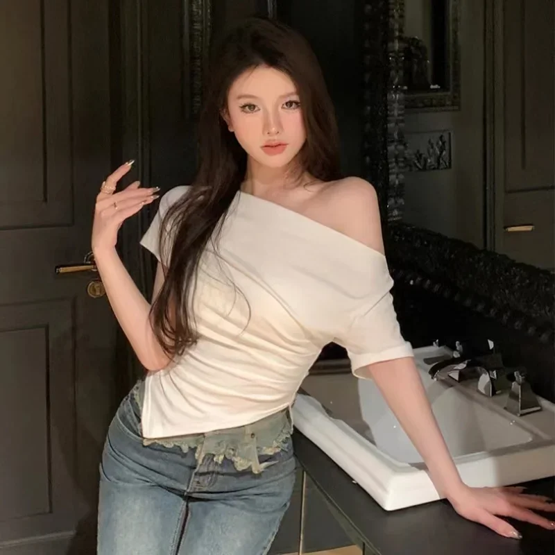 تي شيرت نسائي مائل العنق ، أزياء أحادية اللون ، تصميم غير منتظم ، نحيل ، حلو جذاب ، على الطراز الكوري ، كاجوال ، ملابس الشارع الأنيقة ، أنيقة ناضجة ، الصيف #2