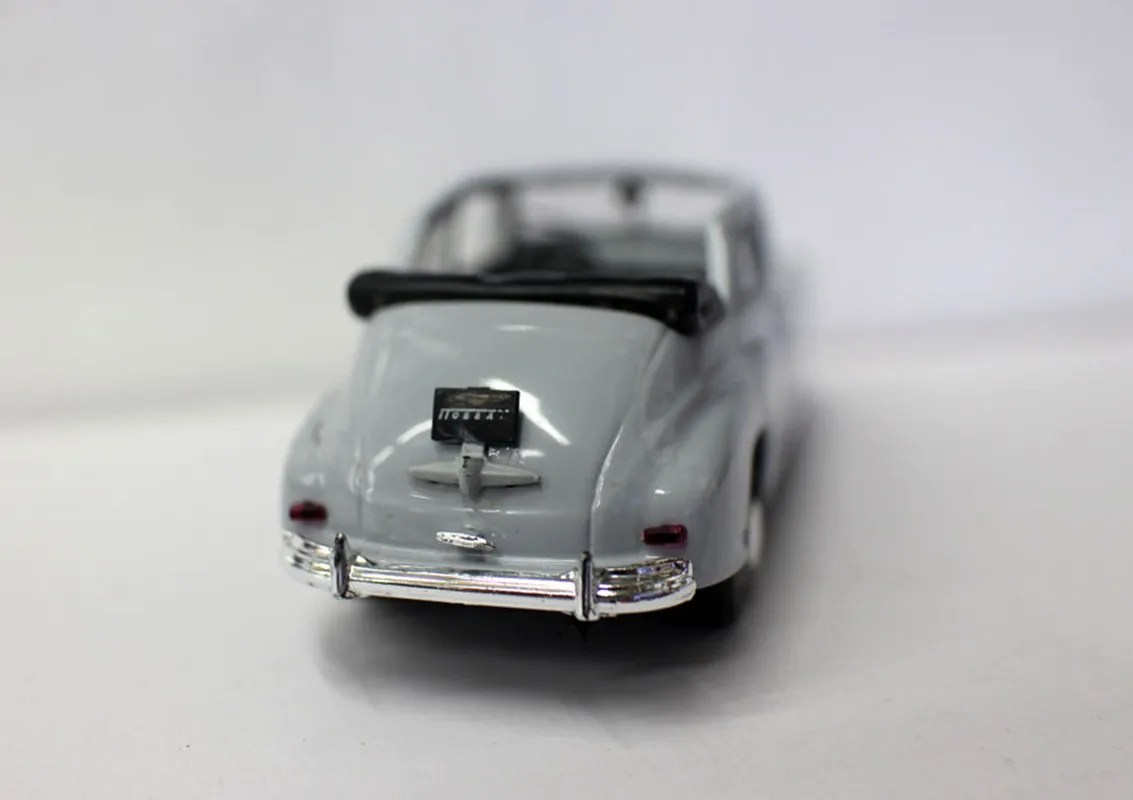 Quality Alloy 1:43 GAZ M20 Russian Convertible Sports Car Model,Simulation Classic Car Model Ornament,Hot Sale Free Shipping