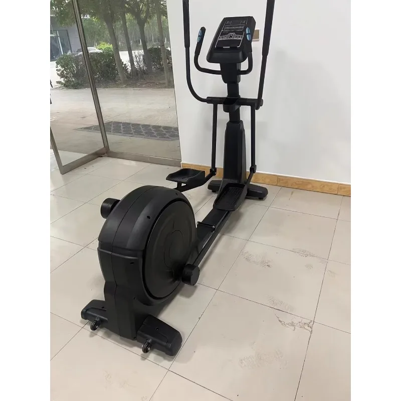

High-Power Commercial Fitness Elliptical Trainer - Dynamic Cross Exercise Elliptical Machine for Intense Gym Workouts