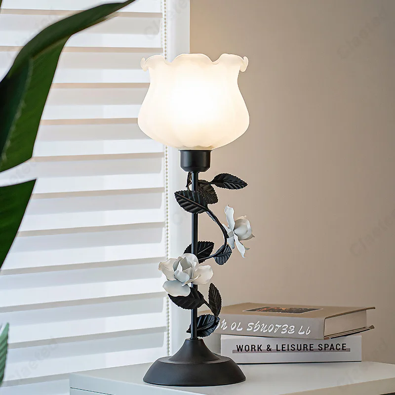 American New LED Retro Table Lamp Living Room Study Bedroom Bedside Decorative Atmosphere Lighting