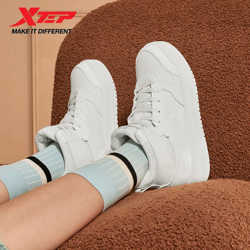 Xtep sapatos femininos de algodão 2025 inverno normcore forte estabilidade de envolvimento rebote borracha material etpu sapatos ao ar livre 875418370005