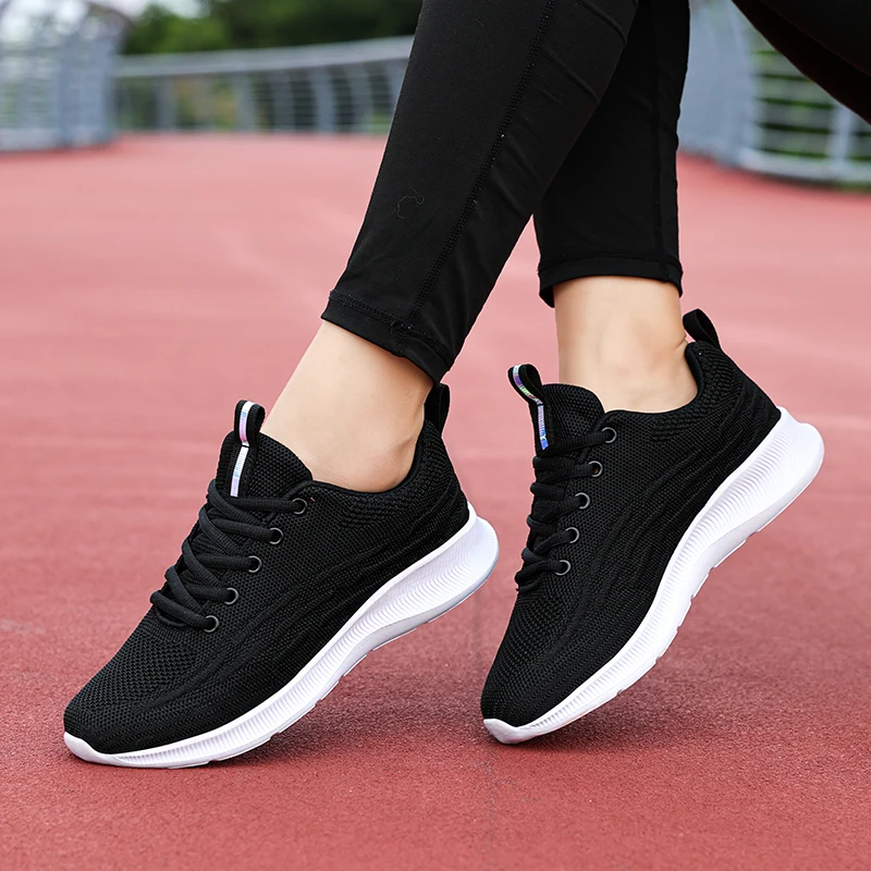 

Lightweight Flying Weave Fashion Running Shoes Women Breathable Flats Non-Slip Casual Sneakers Ladies Soft Fitness Jogging Shoes