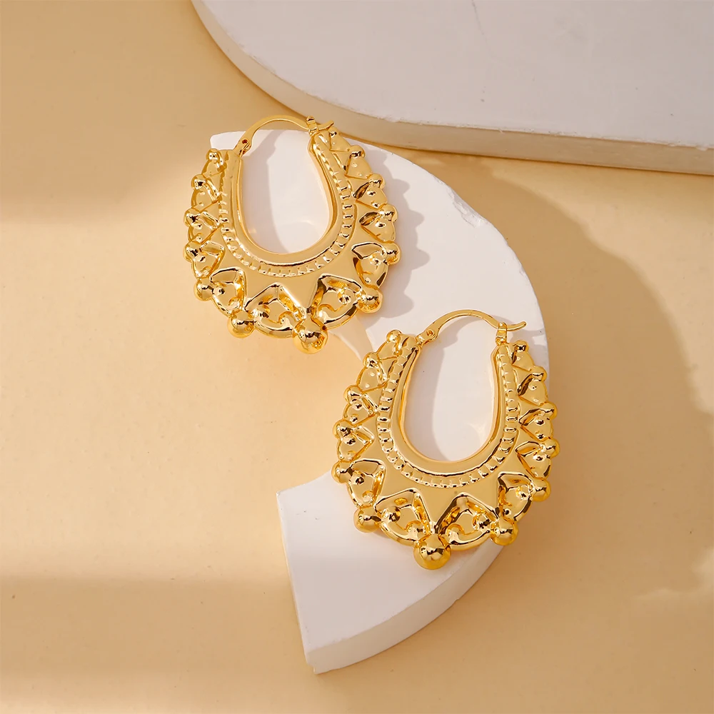 HONGTONG Exquisite Chubby Hollow Women\'s Earrings Personality Metal Gear Texture Jewelry Gold Color Daily Charm Chic Aretes Gift