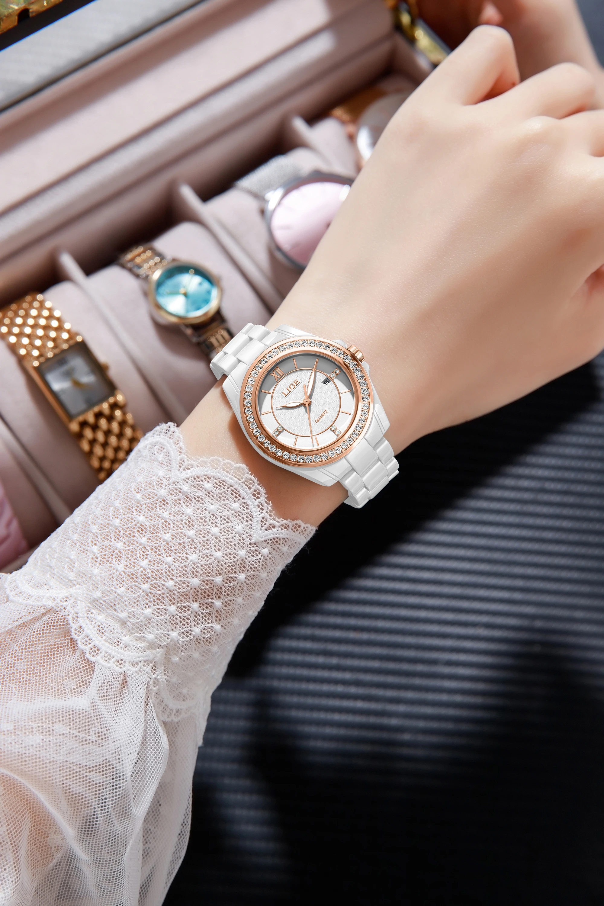 rose white