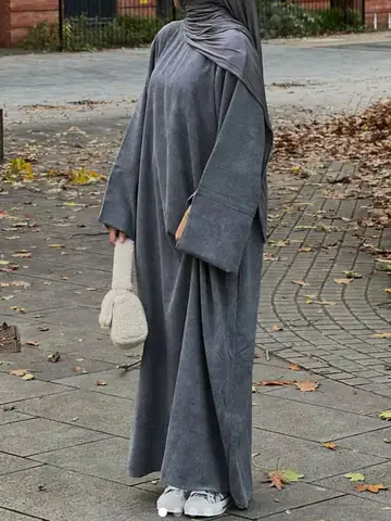2025 뜨거운 판매 도착 터키 두바이 이슬람 겨울 Abaya 코듀로이 여성 폐쇄 Abaya 느슨한 매일 착용 이슬람 긴 겨울 드레스 새로운