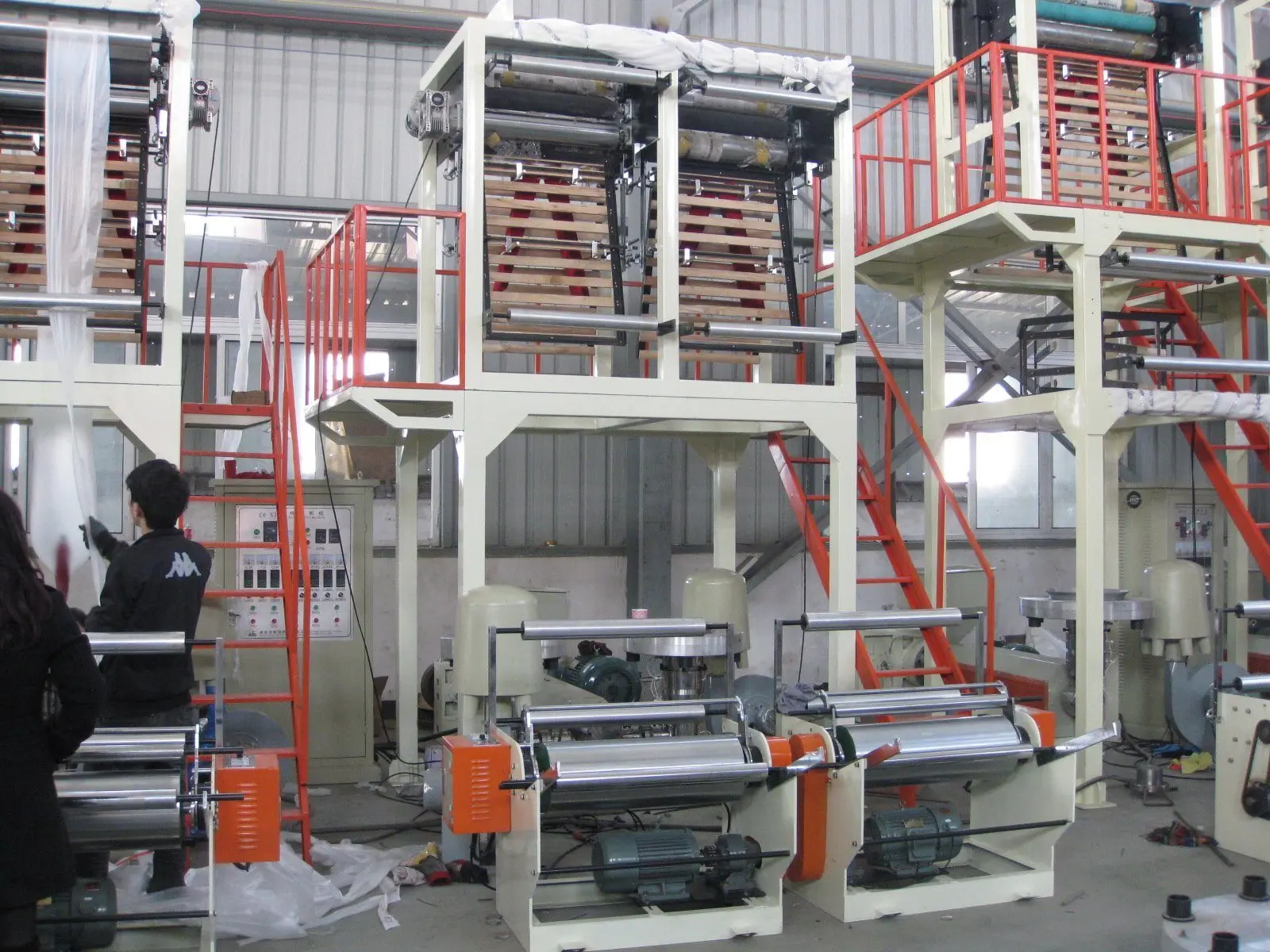 High Speed 100% Biodegradable 16 Inch Ldpe Hdpe Pp Pe Single Screw Double Die Head Plastic Packaging Film Blowing Machine