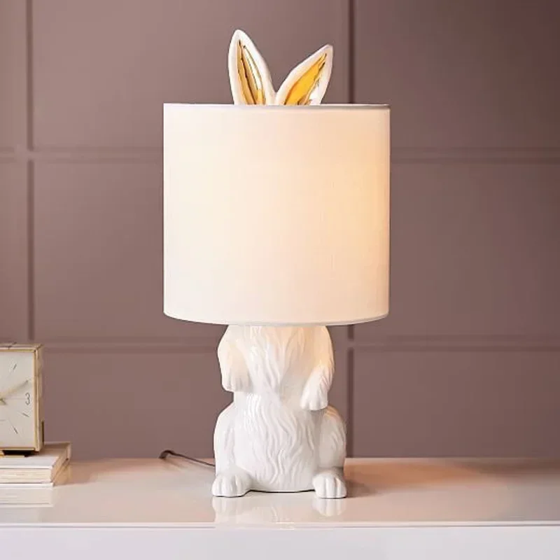 

Modern Animal Table Lamp Resin Masked Bunny Desk Lamp for Study Living Room Bedroom Light Decor E27 Fixture Creative Beside Lamp