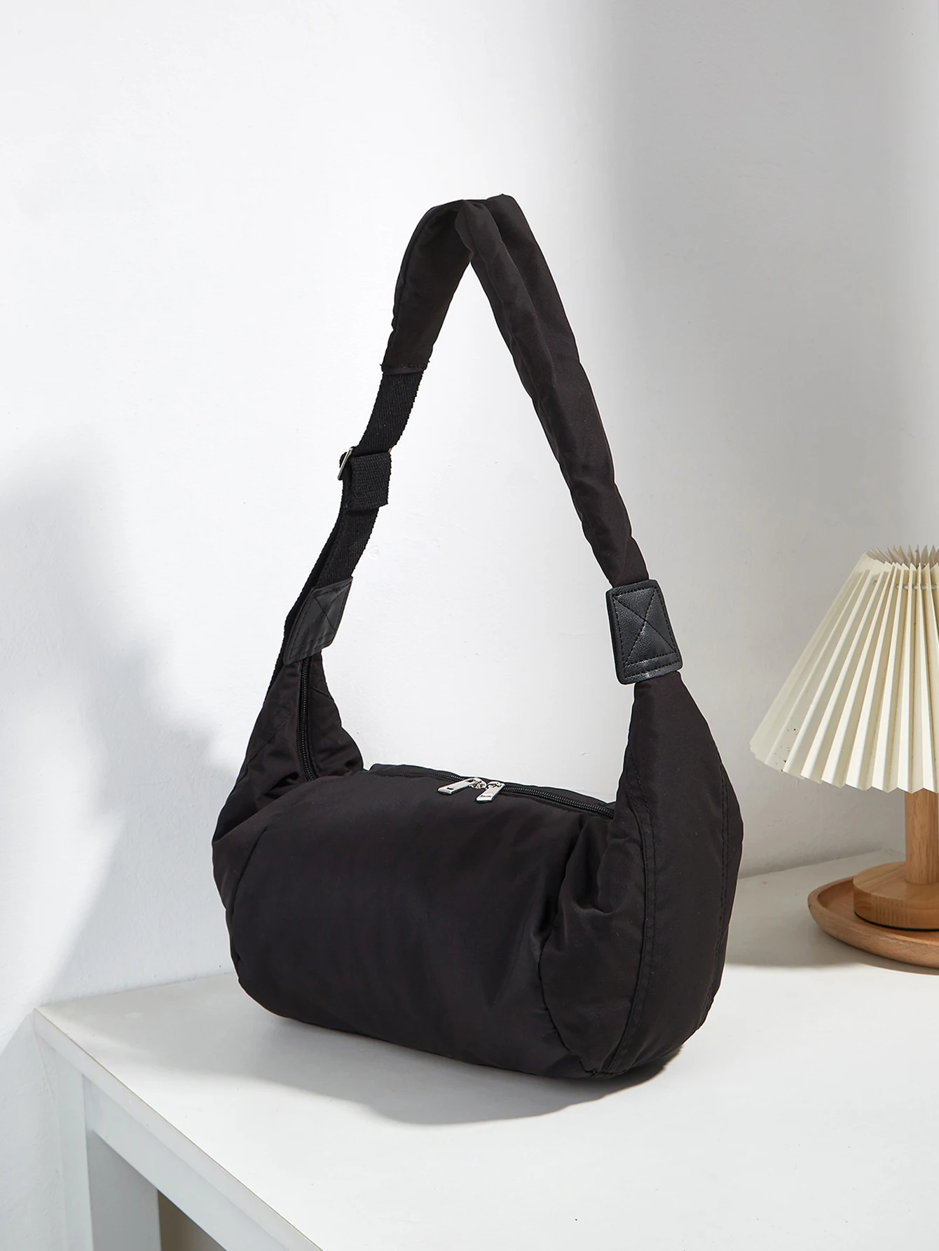 

Lightweight Large-Capacity Fashionable Versatile New Style Women's Minimalist Crossbody & Shoulder Bag