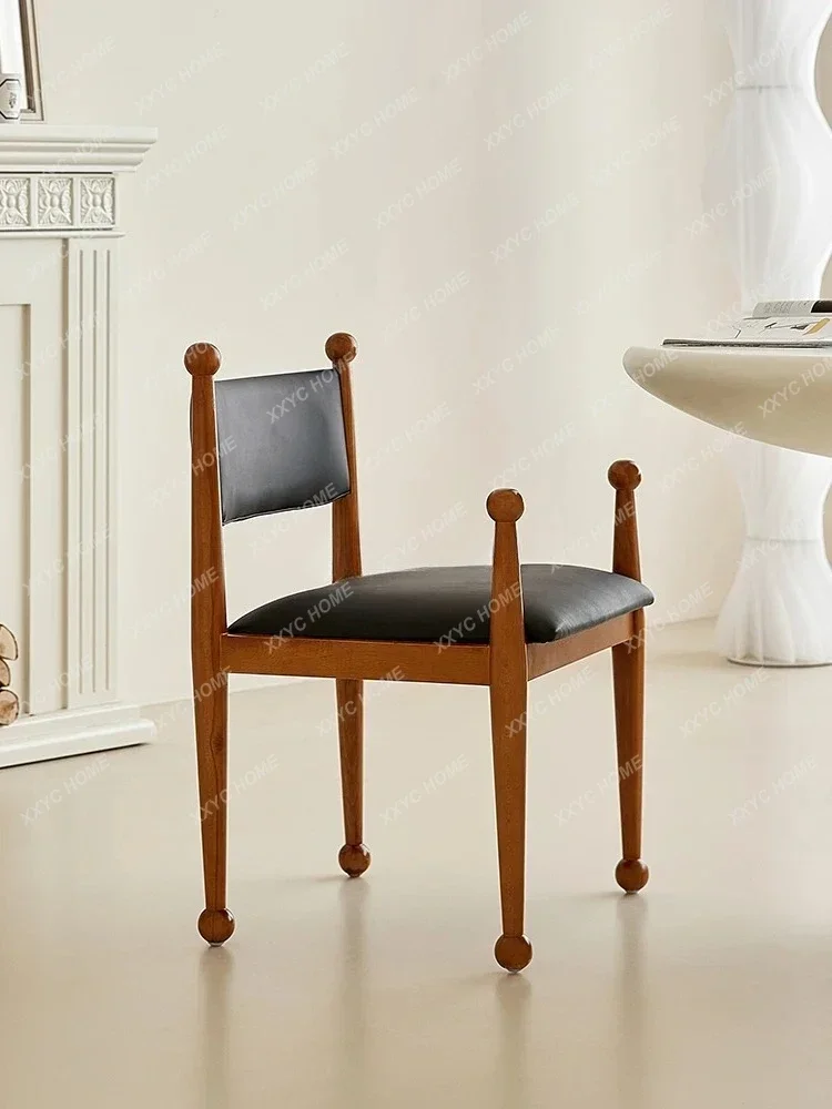 A Nordic Retro Solid Wood Chair B & B Ghost Chair Ins Light Luxury
