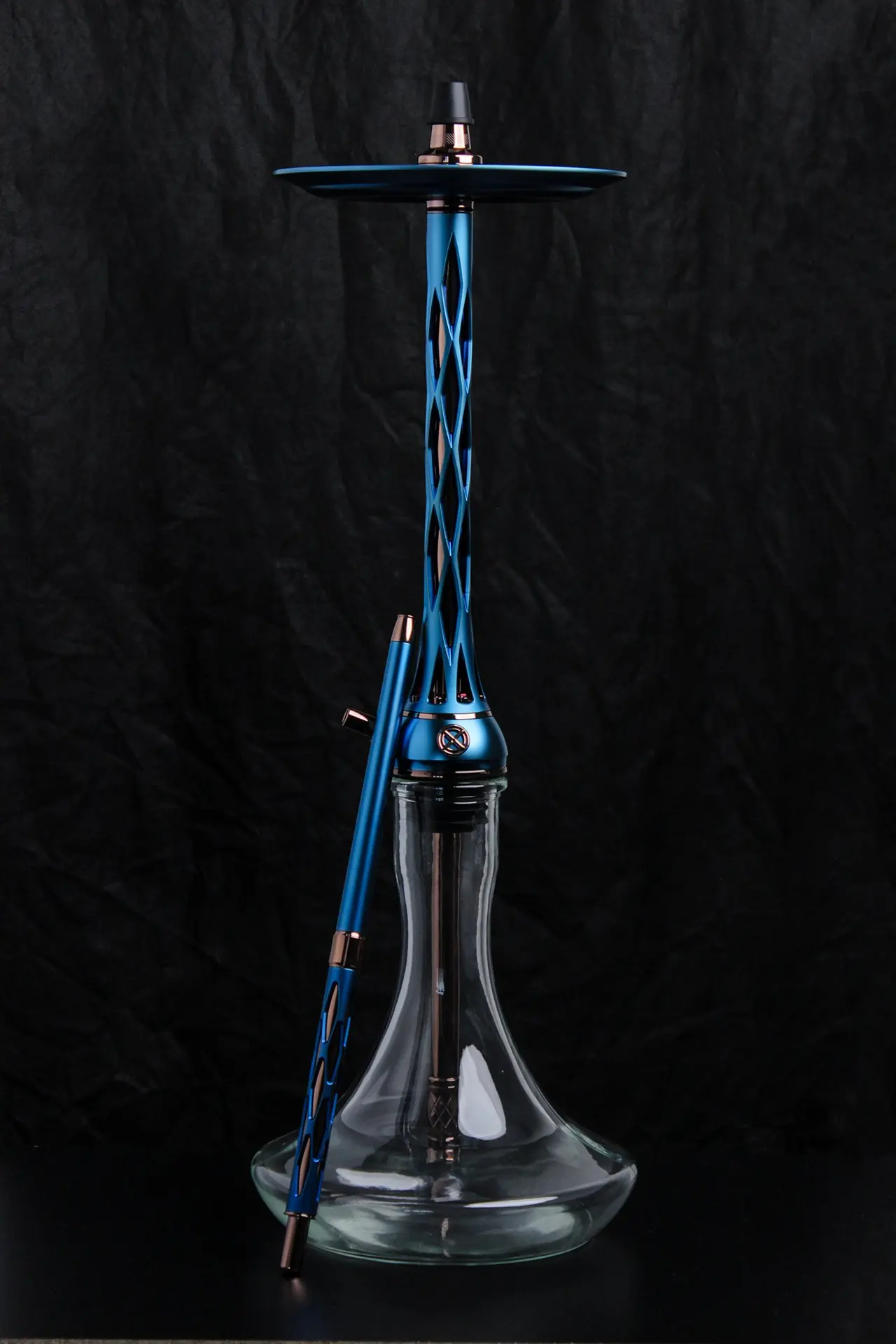 

Blade Hookah One M Titan Hookah Shisha Set Without Glass Bottle Has An Optimal Shaft Height of 60 Cm