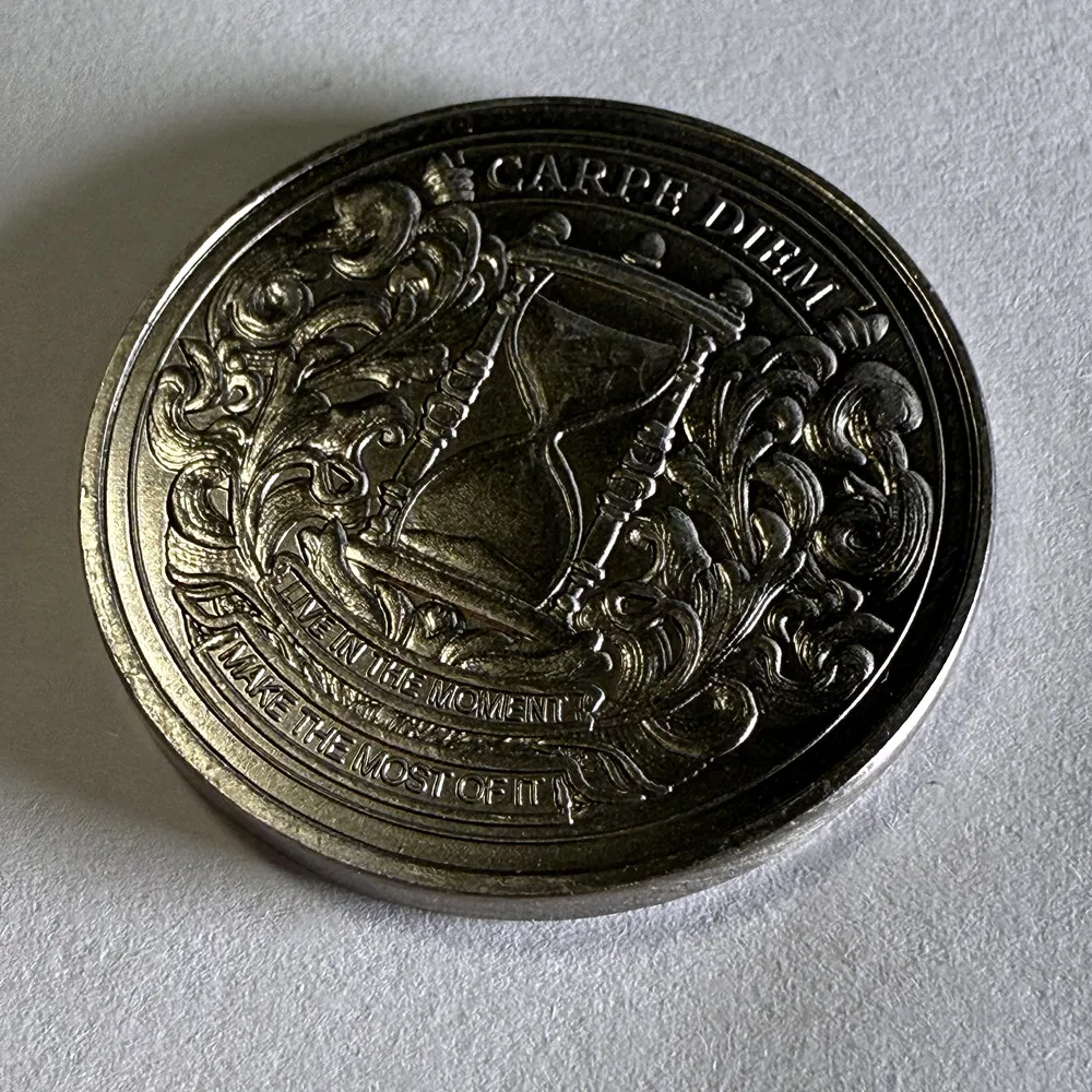 تذكار موري كاربي ديم تصميم جمجمة الساعة الرملية، هدية تحفيزية للقوة والشجاعة وفلسفة الحياة