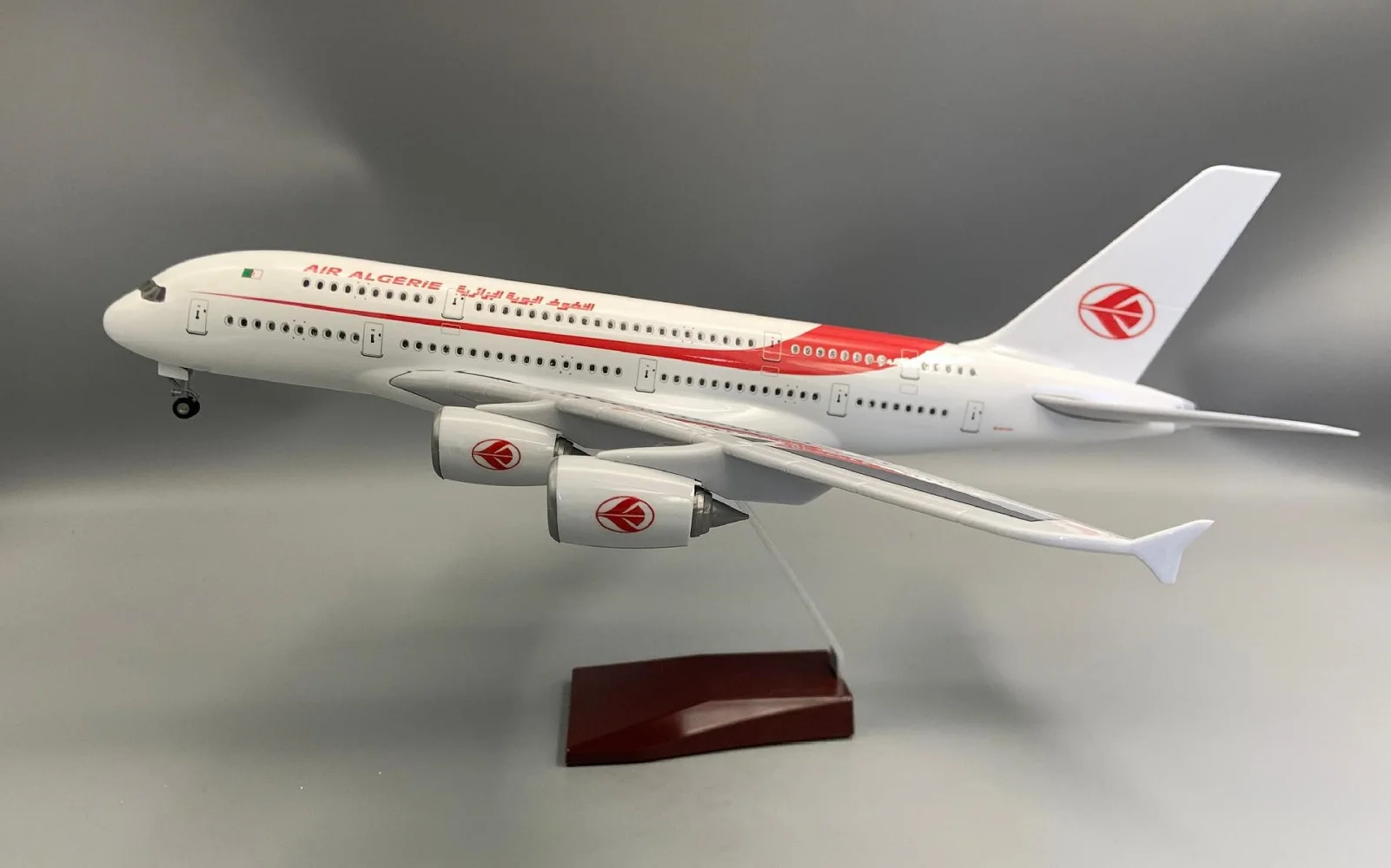 47CM Scale Air-bus 380 AIR Algeria A380 18inchs Large Model Collectible Miniatures Airplane Diecast Model Kits With Stand Displa