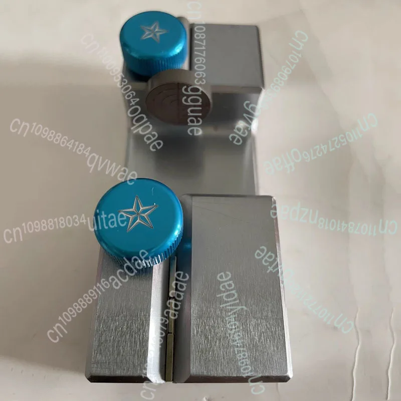 

Конвертер для склеивания драгоценных камней. Позиционер для выравнивания драгоценных камней. Горизонтальное и вертикальное основание.