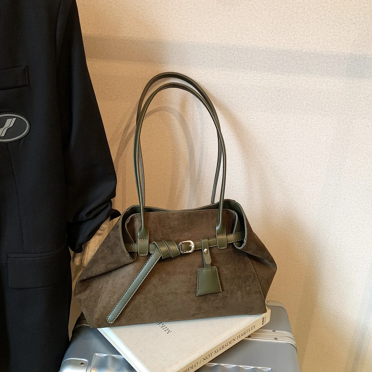 

Матовая большая сумка на осень-зиму 202, винтажная женская сумка через плечо, роскошная пригородная сумка через плечо, минималистичная сумка «день-ночь»