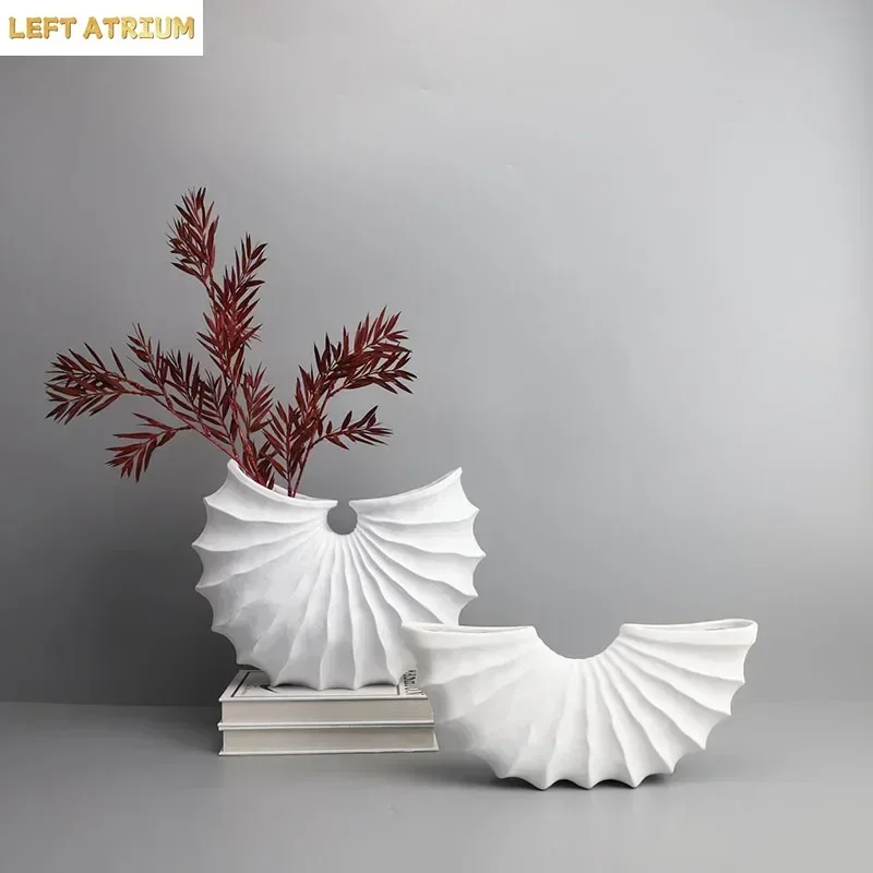 European Scalloped Conch Floral Vase Resin Flower Pots Flower Arrangement Decorative Modern Decor Desk Decoration Crafts Vases