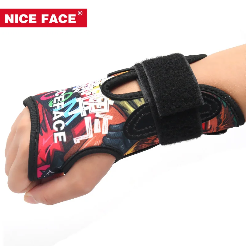 

Direct Selling Ski Hand Protector Veneer Professional Wristband Skateboard Wheel Skating Sports Protective Gear Can Be Worn insi