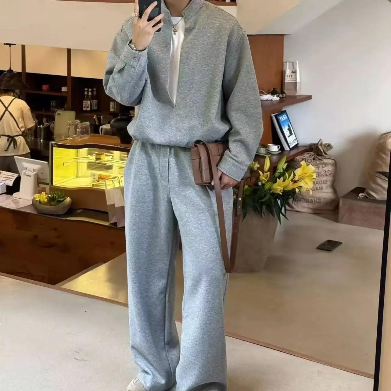 

Повседневный мужской комплект: худи и брюки свободного кроя для весны, осени и зимы, модный, с эффектом многослойности, с воротником-стойкой