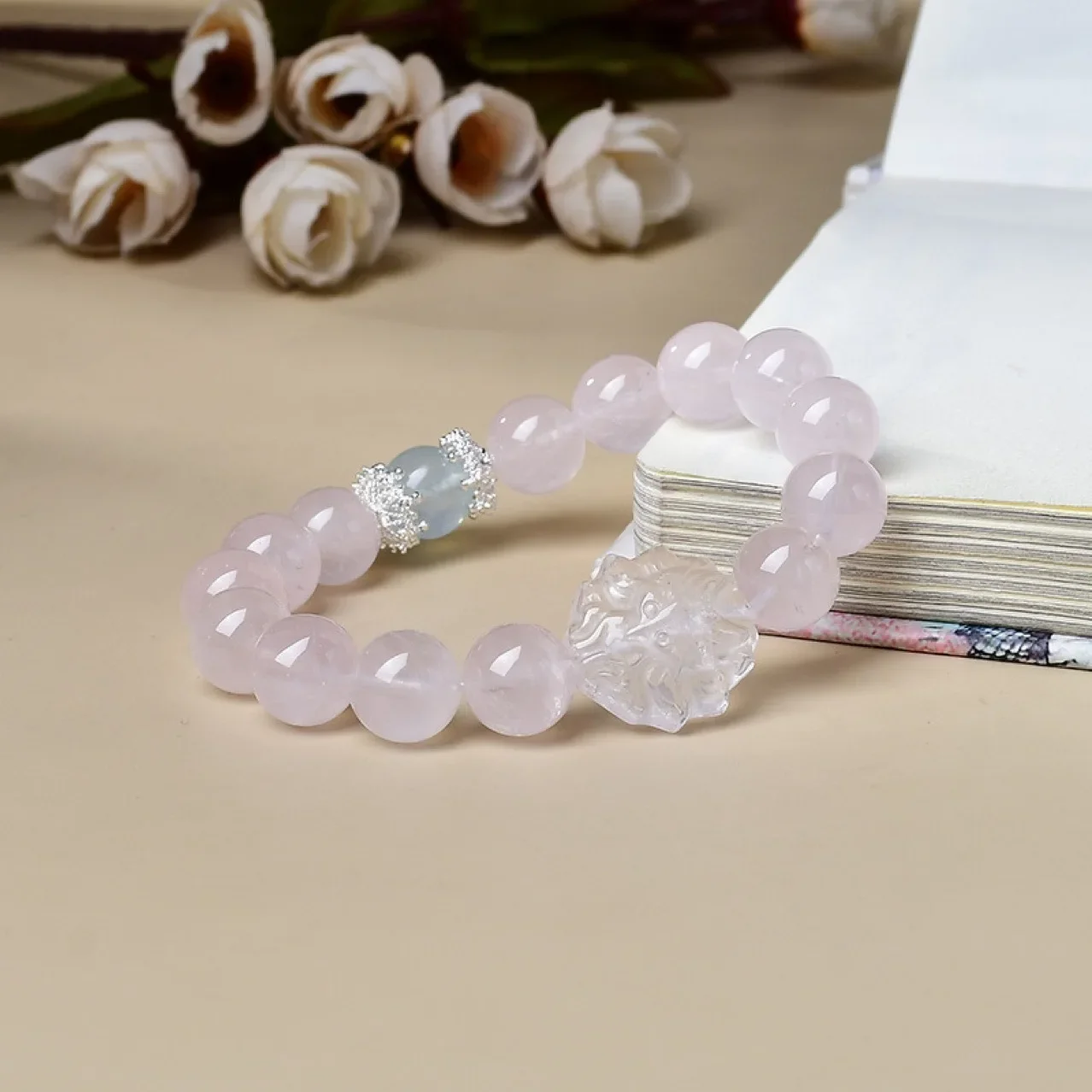 

Natural Pink Crystal Aquamarine White Crystal Nine-tailed Fox Bracelet Women's Light Luxury Fashion Lucky Bracelet