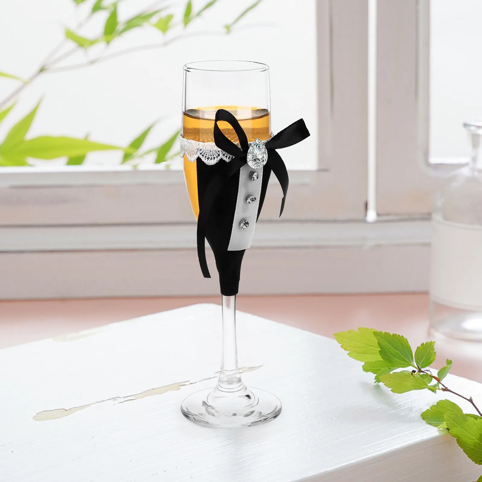 1Set Premium Wedding Wine Glass Set Lightweight Comfortable Toasting Flutes Elegant Goblets for Wedding Ceremony Reception