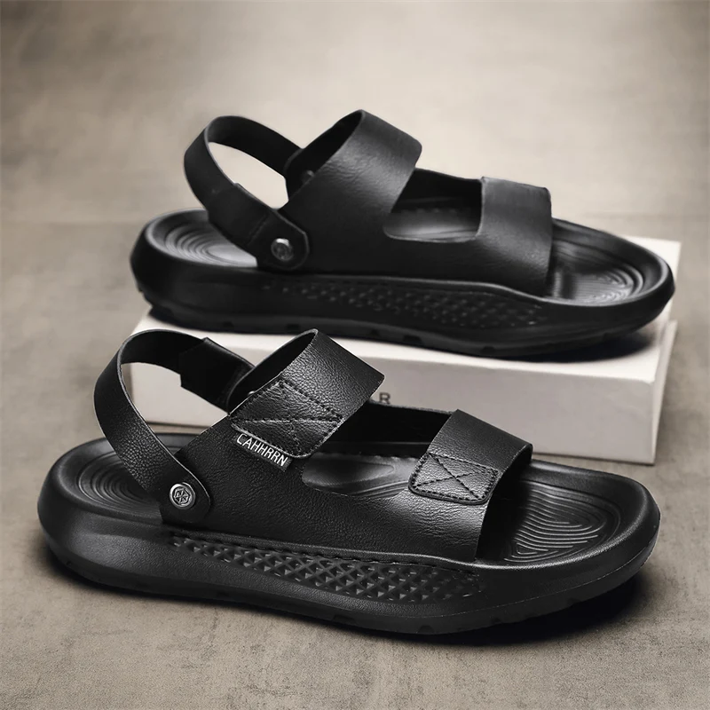 

Summer men's casual sandals and slippers for two outdoor beach men's shoes comfortable, soft and convenient