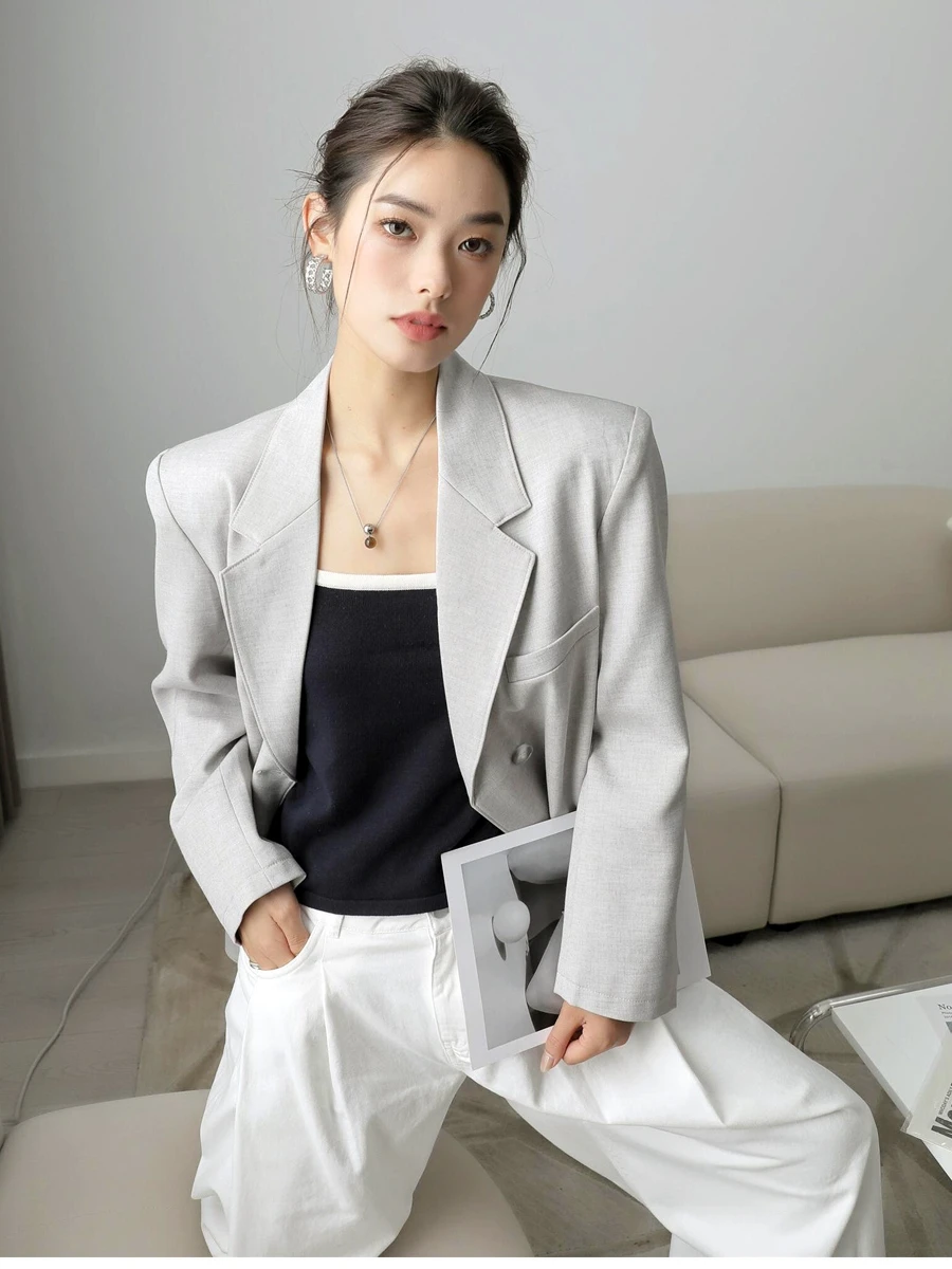 

3HLADY Ele ey Woolen Coat Double Row Buttoned ape Faionable Medium Length Spring 2023 Ladies' Suit Jaet