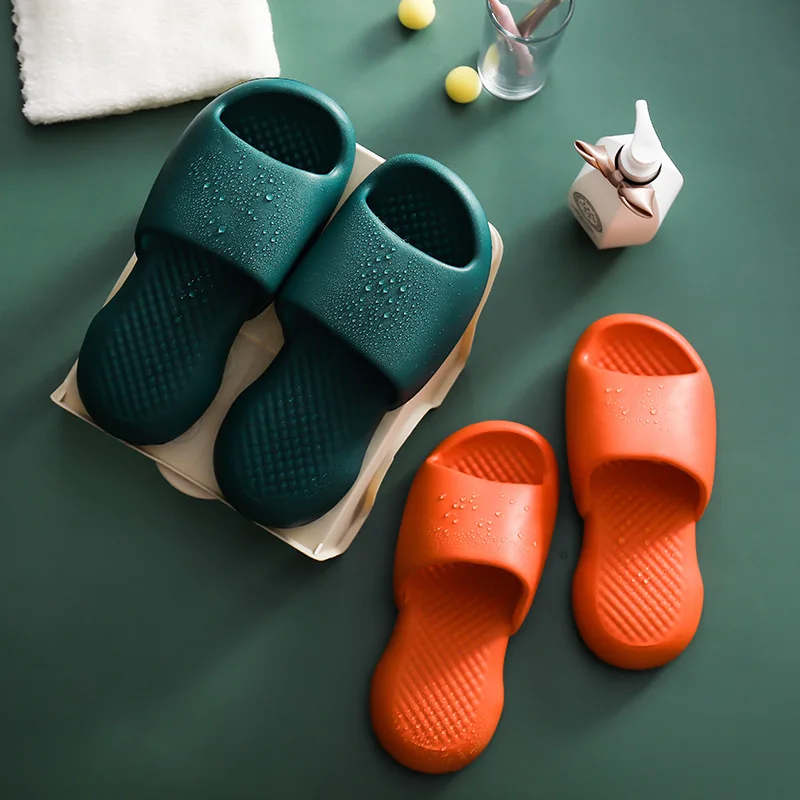 Foot Feel Slippers Are Suitable for Men's Home Indoor Summer Thick Soled Couple Shower Bathroom and Cool Slippers