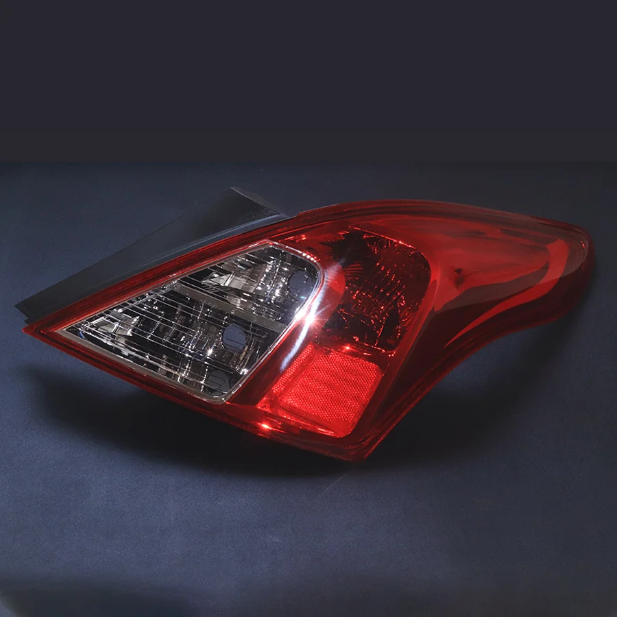 Rear Bumper Tail Light Tail Lamp Rear Brake Warning Fog Stop Lamp Housing Cover For Nissan Sunny 2011-2019 2020 Car Accessories