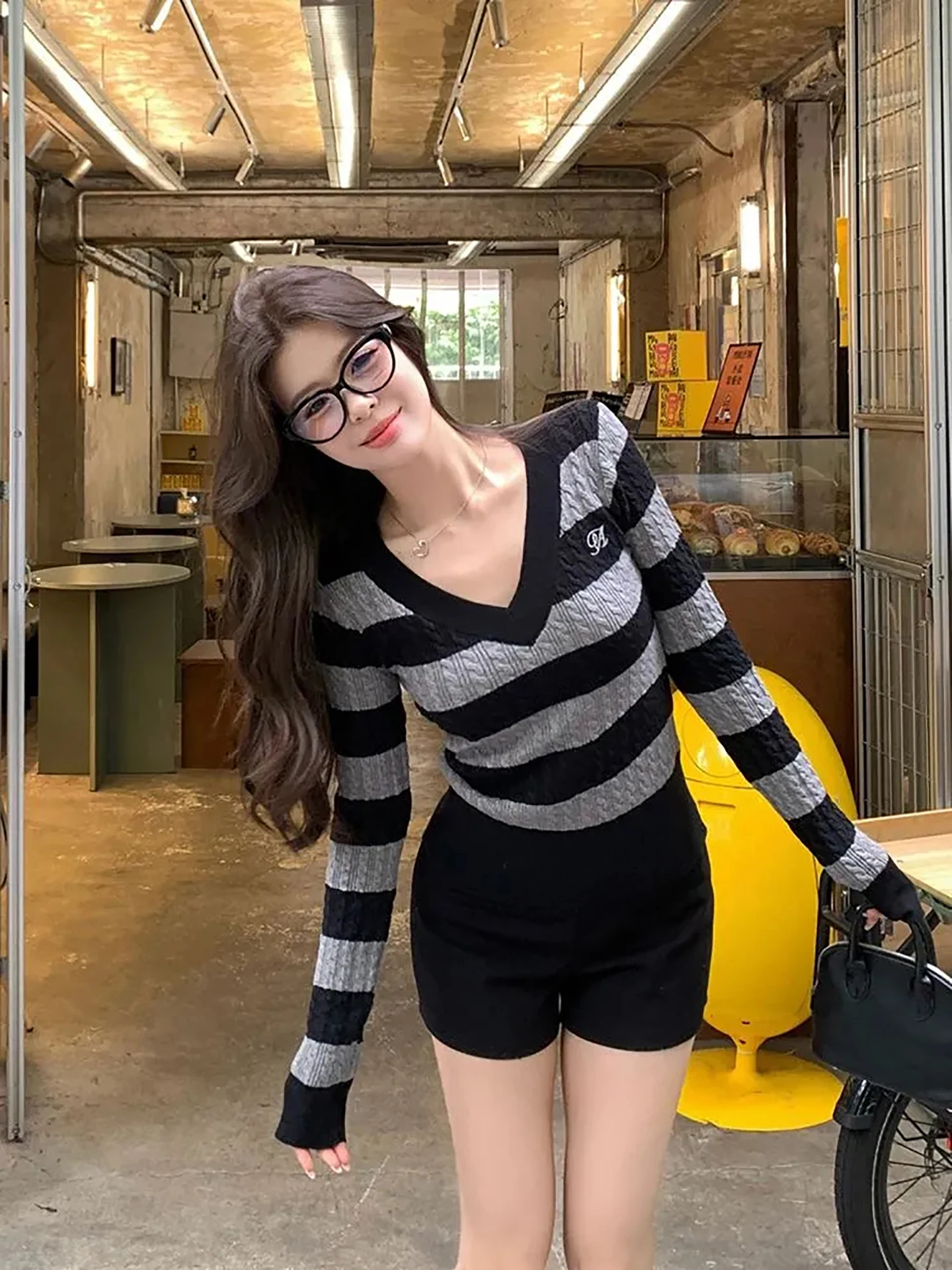 

Женский ленивый вязаный свитер в полоску, цветная блузка, повседневная зима, Новое поступление, универсальный длинный свек с высоким воротником, осень-зима