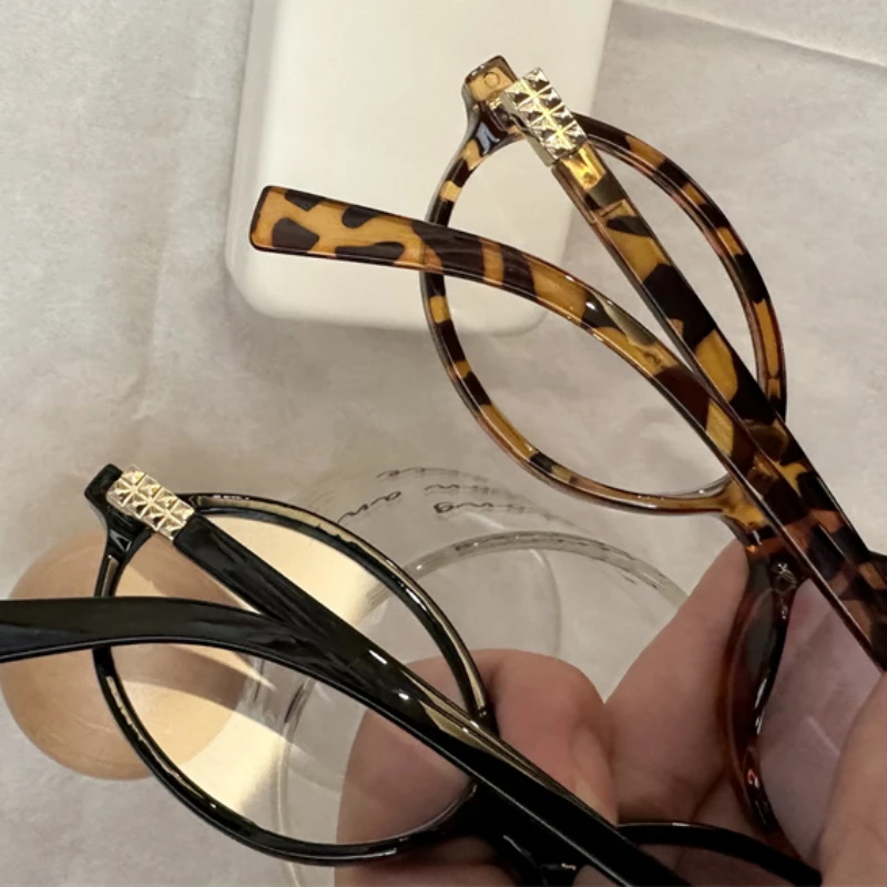 Retro Small Oval Small Frame Glasses Women\'s Anti Blue Light Glasses 2023 Fashion Y2K Style Leopard Print Eyeglasses Frame Gifts