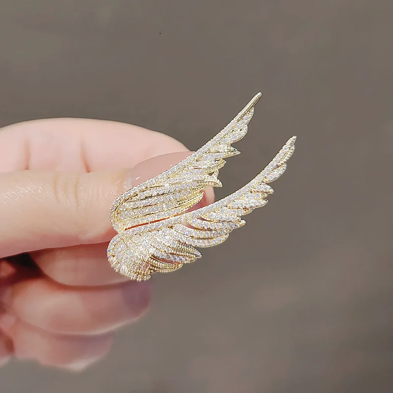 Women Girls Feather Rhinestone Brooches Jewelry Clothing Suit Pins Accessories
